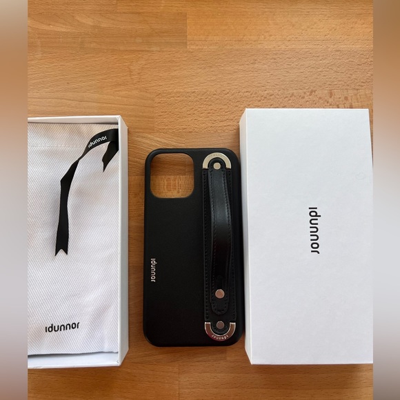 NWT Idunnor black leather case, brand new for IPhone 13 Pro Max - Picture 3 of 6